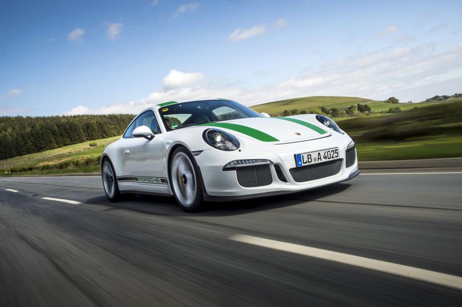  Porsche 911 R (991) 2016 года  (UK) (фото 15 из 29)